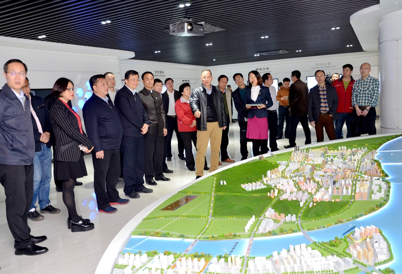 �R�����h������F(tu��n)һ�п��콡������