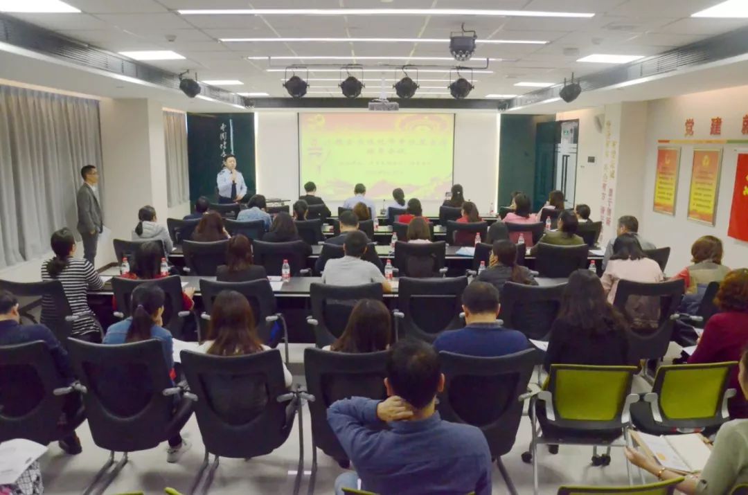 �_�l(f��)�^(q��)����(w��)���ڽ����������_С΢��I(y��)�p�����M(f��i)���������o��(d��o)��(hu��)�h