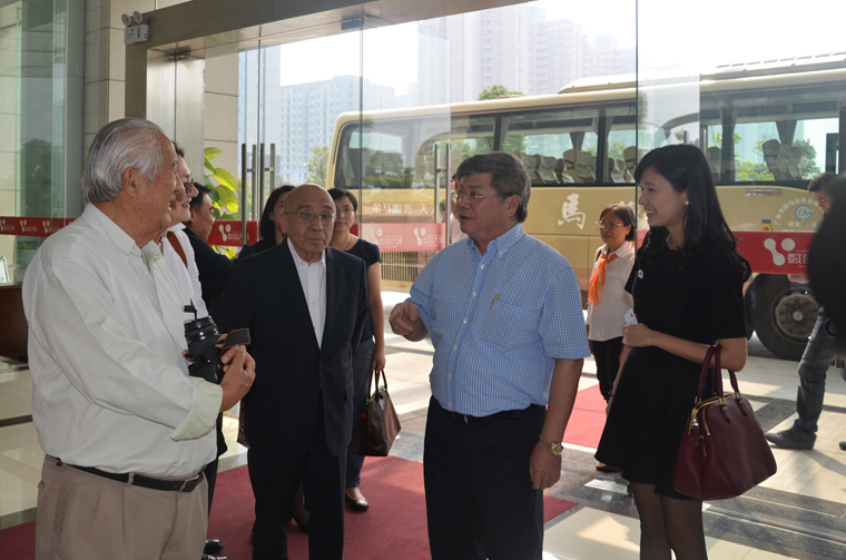 ���������A��ǰ�v�A�⽻�ٵ��L��ɽ��������̽���t(y��)ˎ�a(ch��n)�I(y��)�����C(j��)��