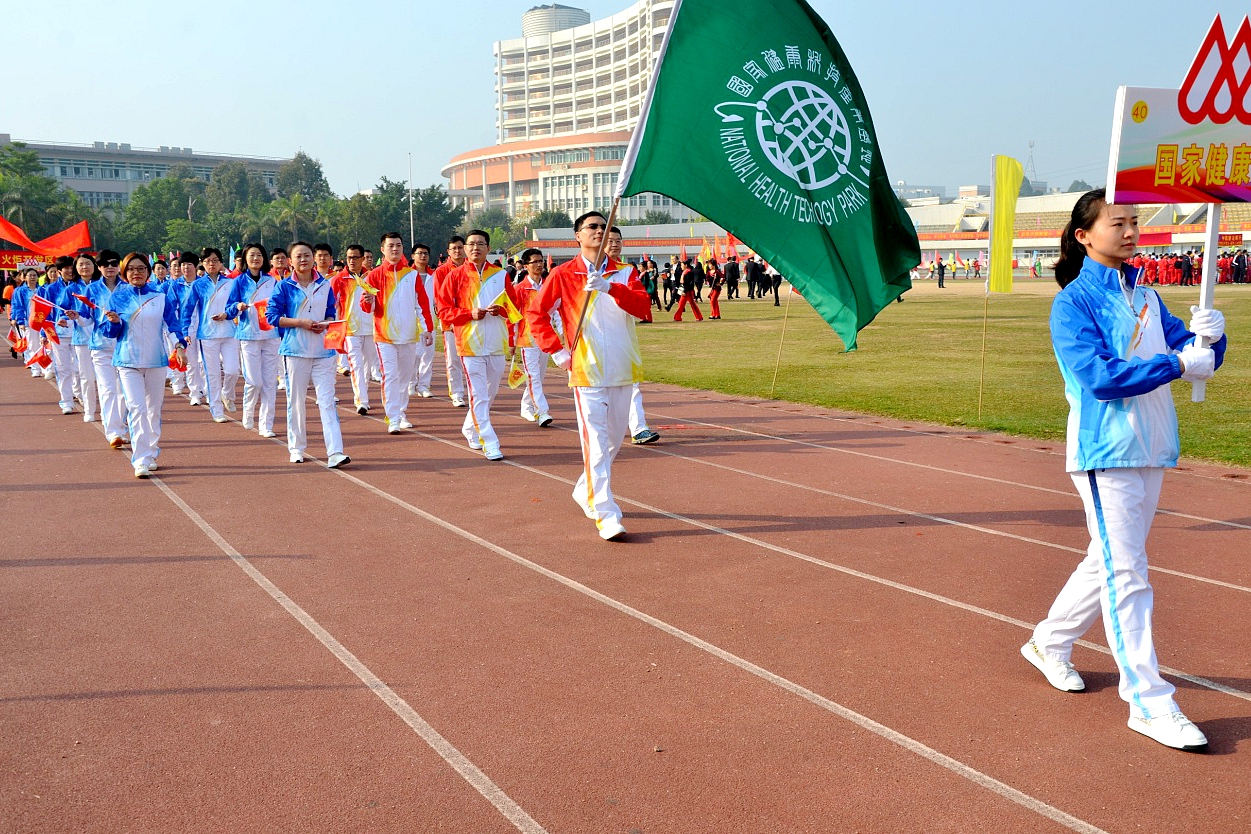 �µ�һ������������������۟��F(tu��n)�(du��)��